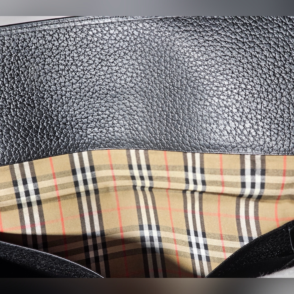 ❤️EUC Burberry Unisex leather Long Wallet - Picture 3 of 14